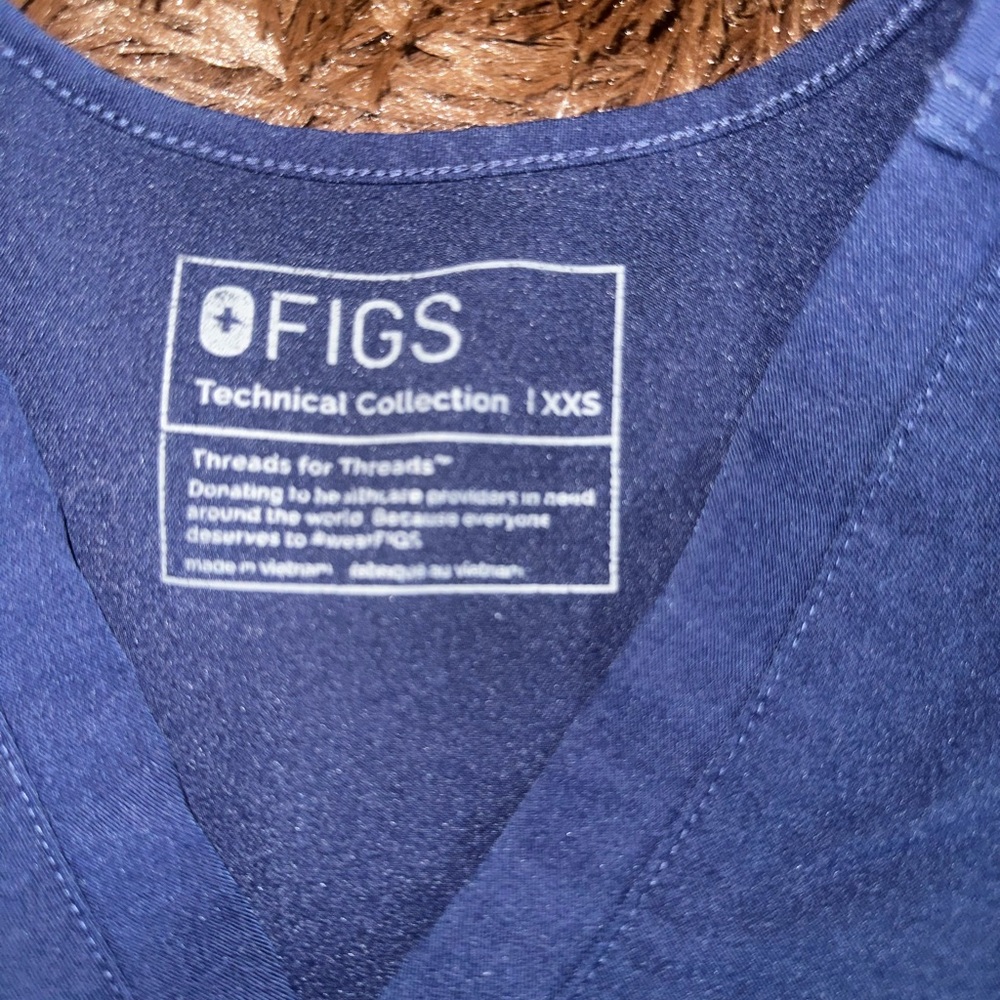 FIGS set in NAVY